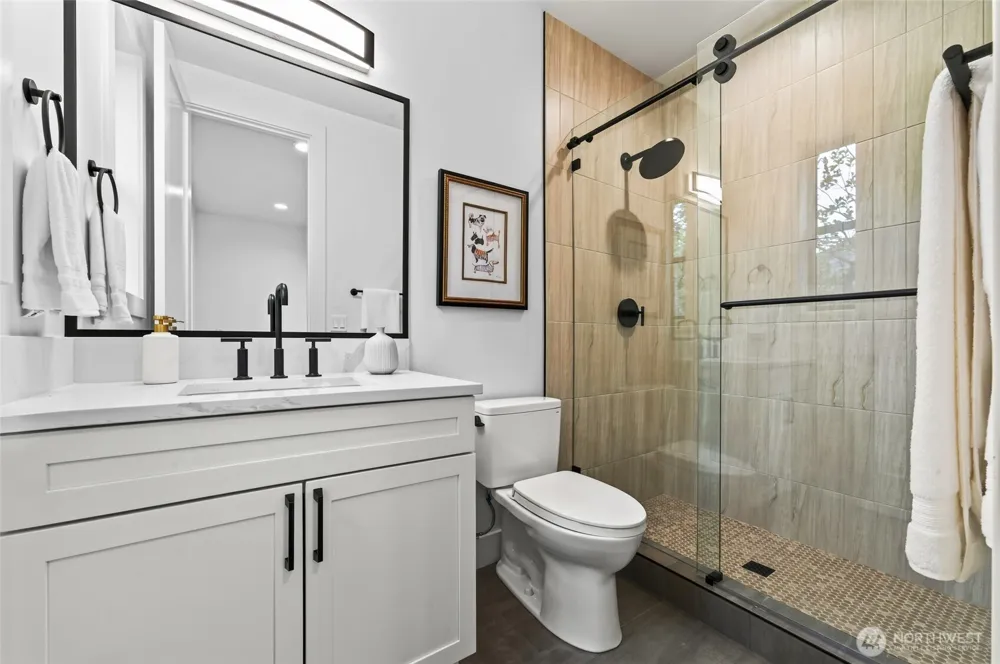 719 95th Avenue NE Bellevue, WA 98004