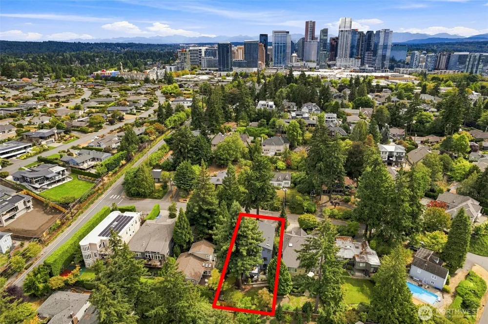 719 95th Avenue NE Bellevue, WA 98004