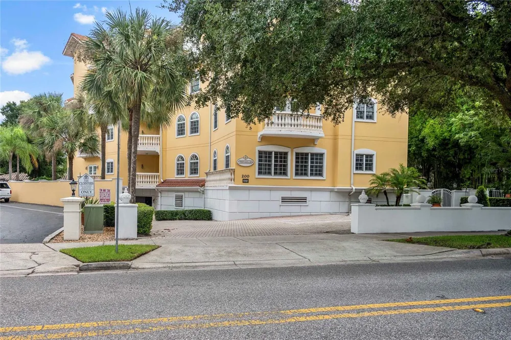 200 S INTERLACHEN AVENUE #350 Winter Park, FL 32789