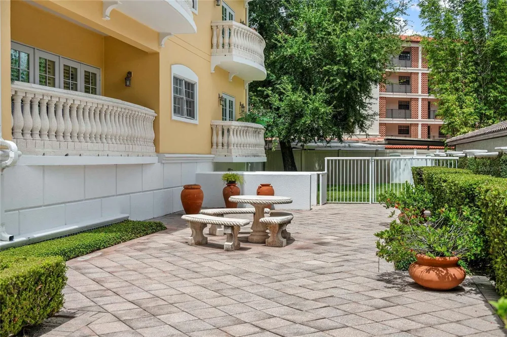 200 S INTERLACHEN AVENUE #350 Winter Park, FL 32789