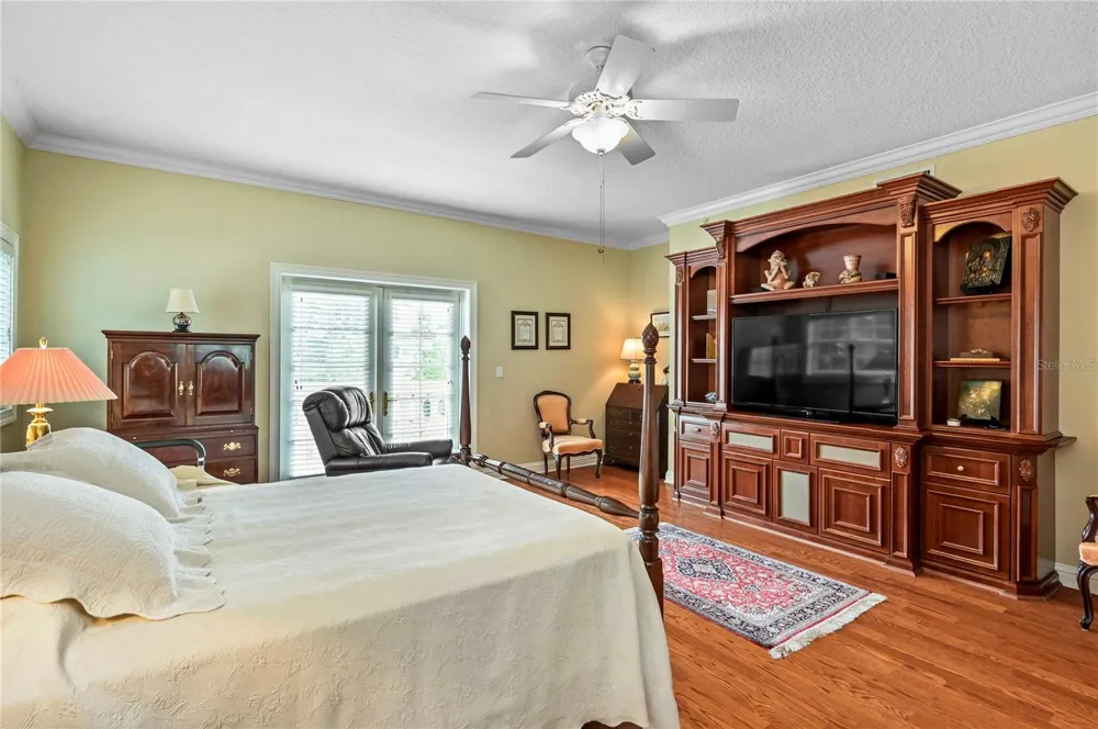 200 S INTERLACHEN AVENUE #350 Winter Park, FL 32789