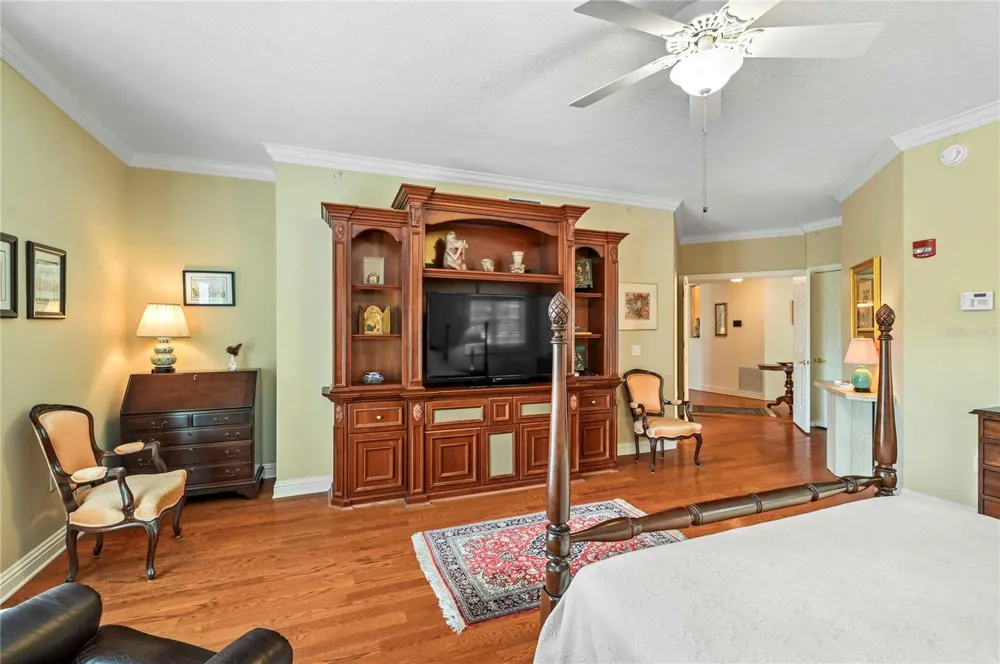 200 S INTERLACHEN AVENUE #350 Winter Park, FL 32789