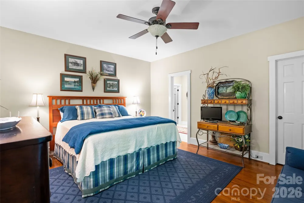 575 Seminole Way Lake Toxaway, NC 28747