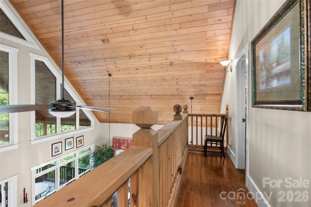 575 Seminole Way Lake Toxaway, NC 28747