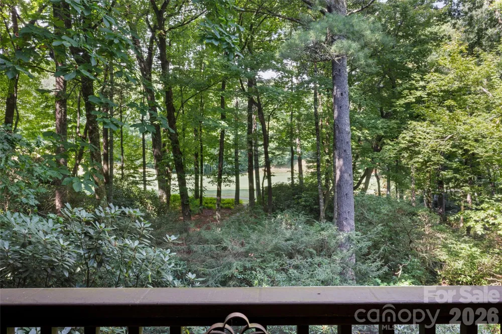 575 Seminole Way Lake Toxaway, NC 28747