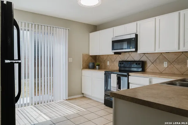 3607 Friendly Acres Schertz, TX 78154