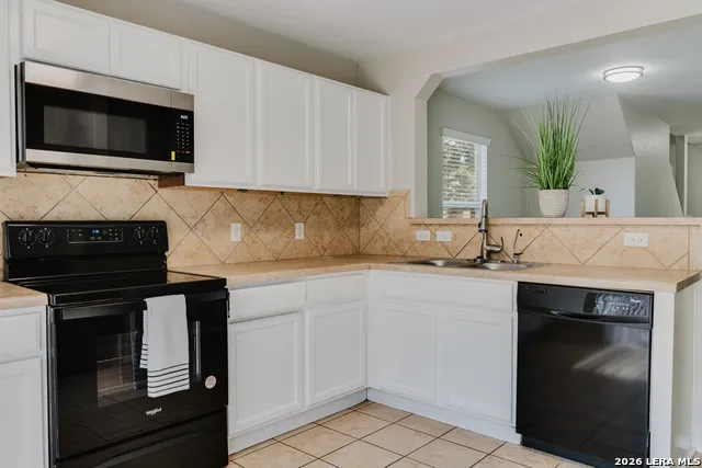 3607 Friendly Acres Schertz, TX 78154