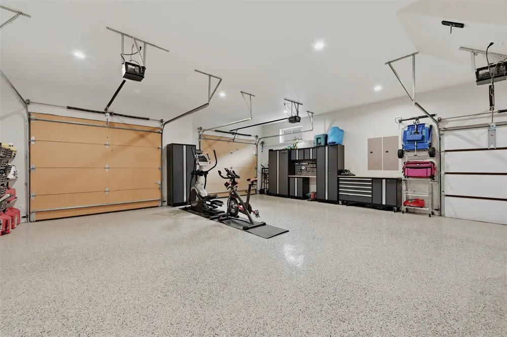 613 Kiowa Drive W Lake Kiowa, TX 76240