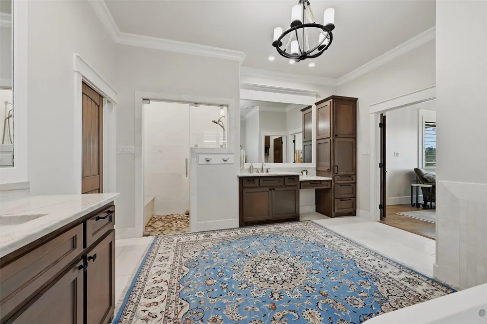 613 Kiowa Drive W Lake Kiowa, TX 76240