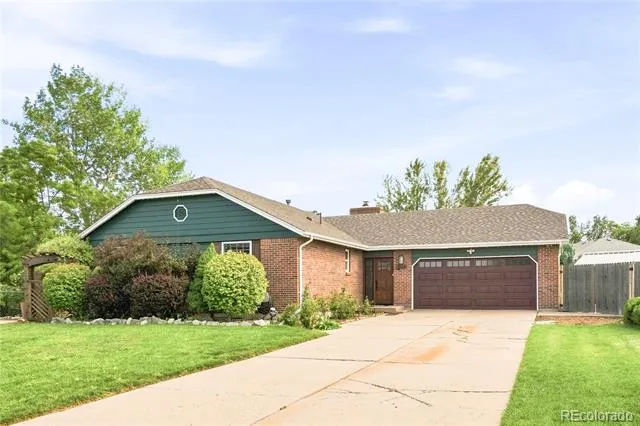 1554 S Flower Court Denver, CO 80232