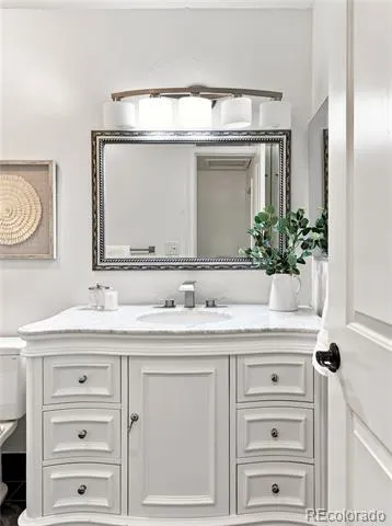 1554 S Flower Court Denver, CO 80232