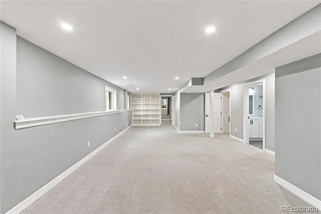1554 S Flower Court Denver, CO 80232