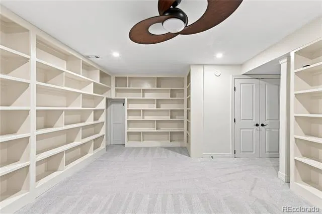 1554 S Flower Court Denver, CO 80232