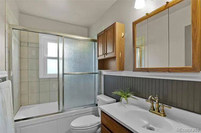 1620 W Boulder Street Colorado Springs, CO 80904