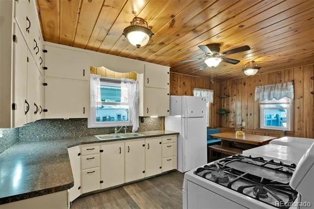 1620 W Boulder Street Colorado Springs, CO 80904