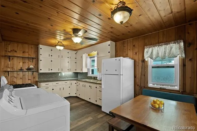 1620 W Boulder Street Colorado Springs, CO 80904