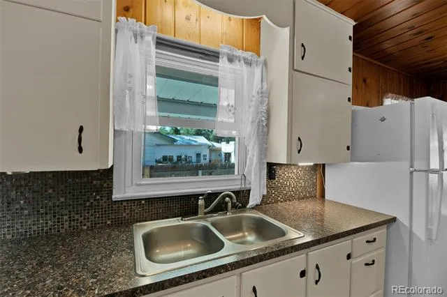 1620 W Boulder Street Colorado Springs, CO 80904