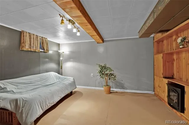 1620 W Boulder Street Colorado Springs, CO 80904