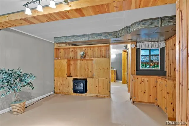 1620 W Boulder Street Colorado Springs, CO 80904