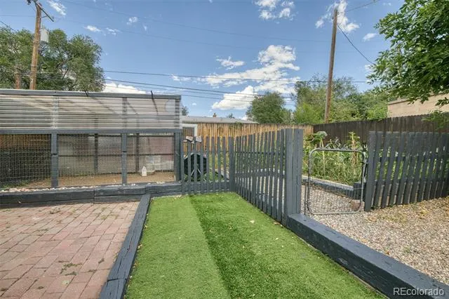 1620 W Boulder Street Colorado Springs, CO 80904