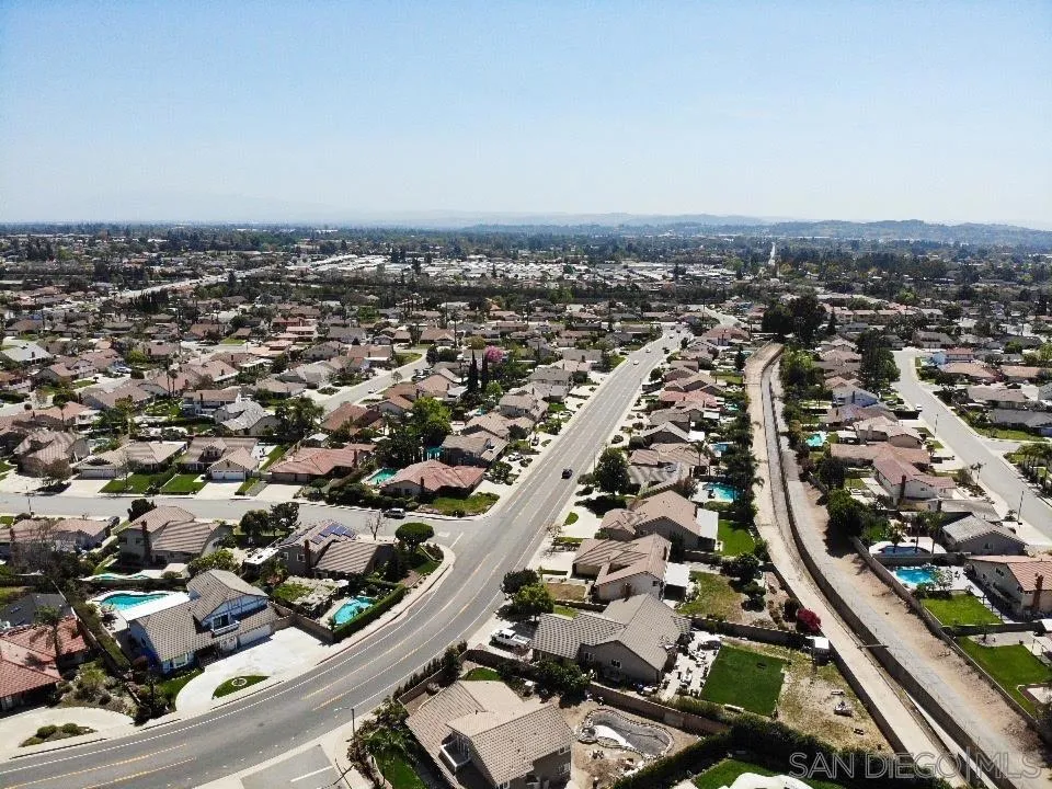 16 Esperanza Drive La Verne, CA 91750
