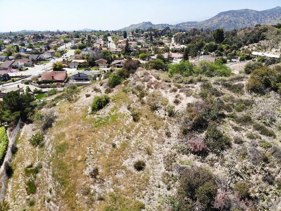 16 Esperanza Drive La Verne, CA 91750