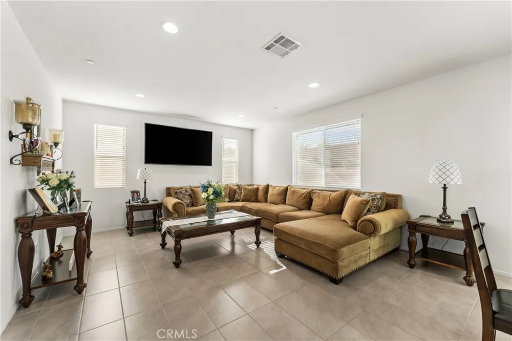 6550 Campbell Palmdale, CA 93552