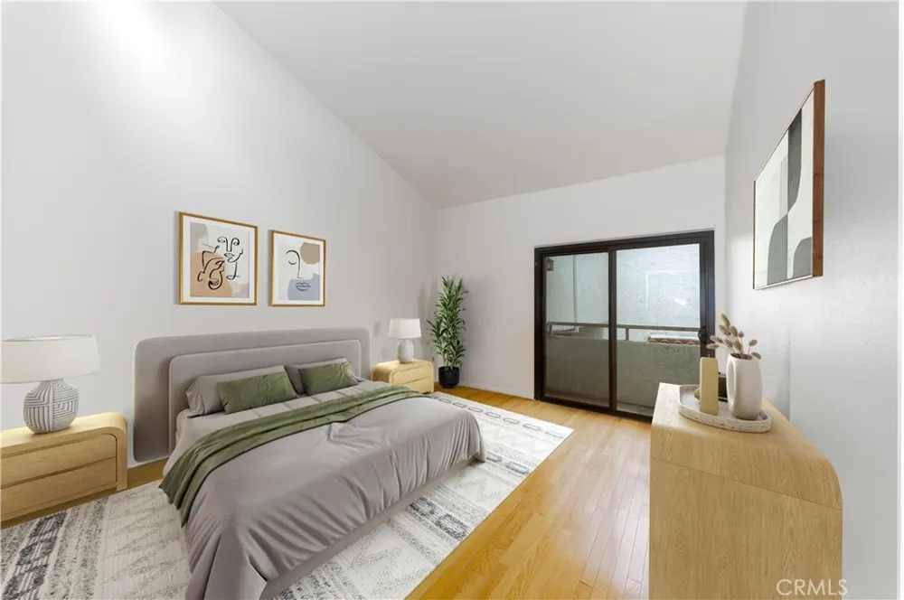 10926 Bluffside Dr. #32 Studio City, CA 91604