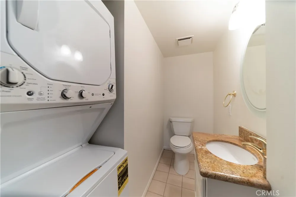 10926 Bluffside Dr. #32 Studio City, CA 91604