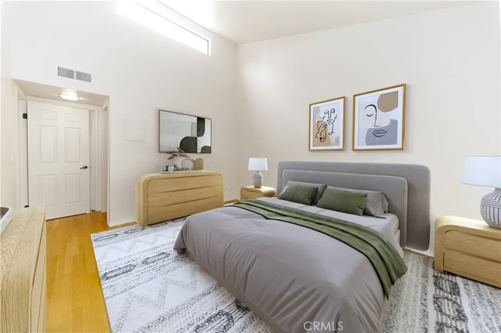10926 Bluffside Dr. #32 Studio City, CA 91604