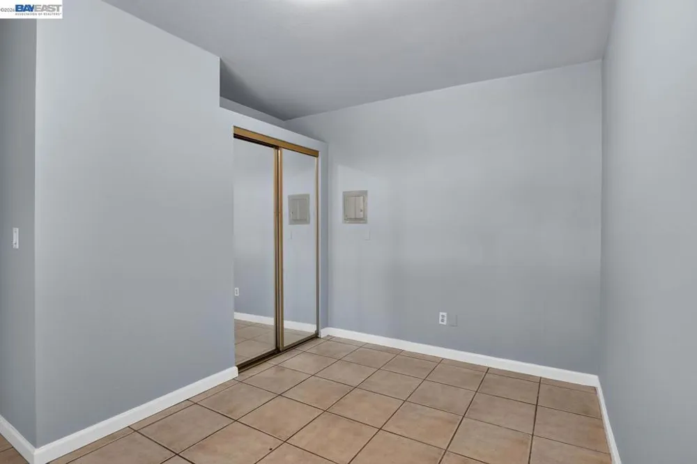 2244 E 20Th St Oakland, CA 94606