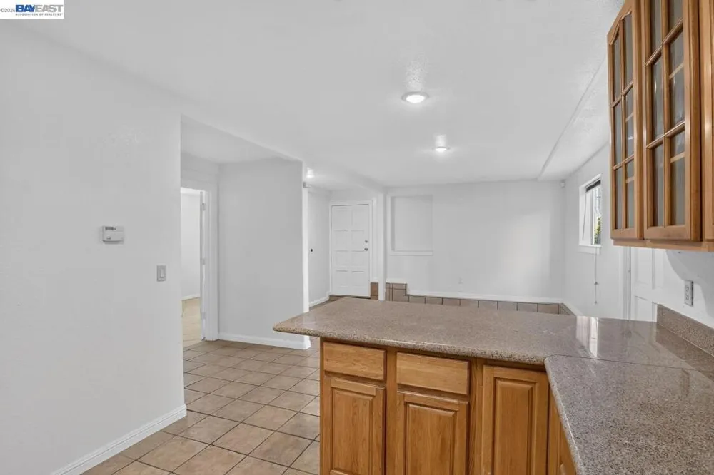 2244 E 20Th St Oakland, CA 94606