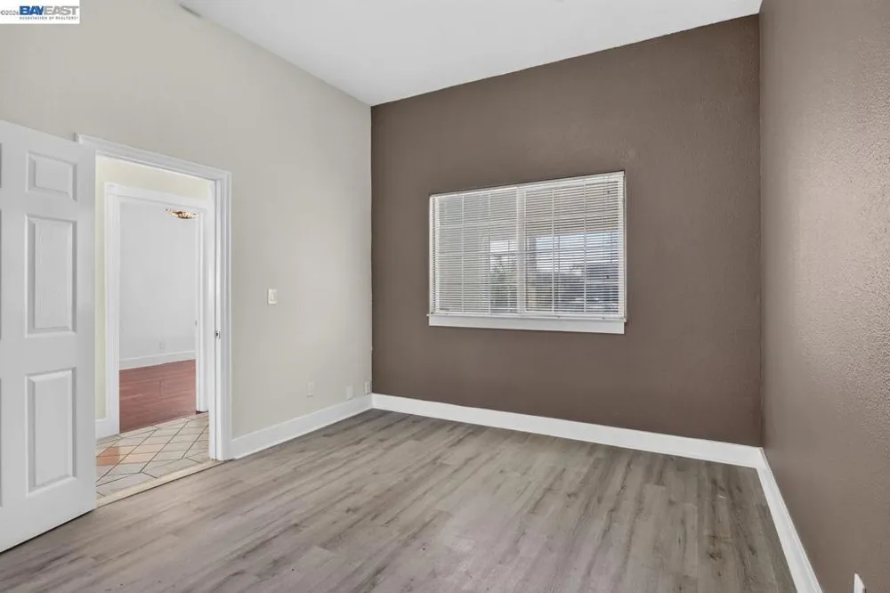 2244 E 20Th St Oakland, CA 94606