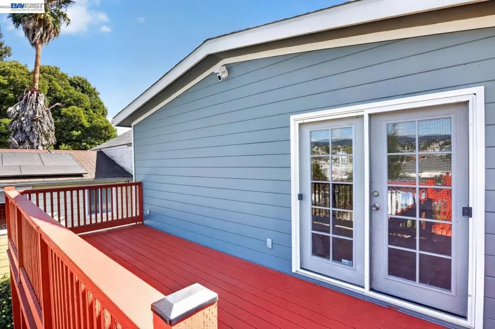 2244 E 20Th St Oakland, CA 94606