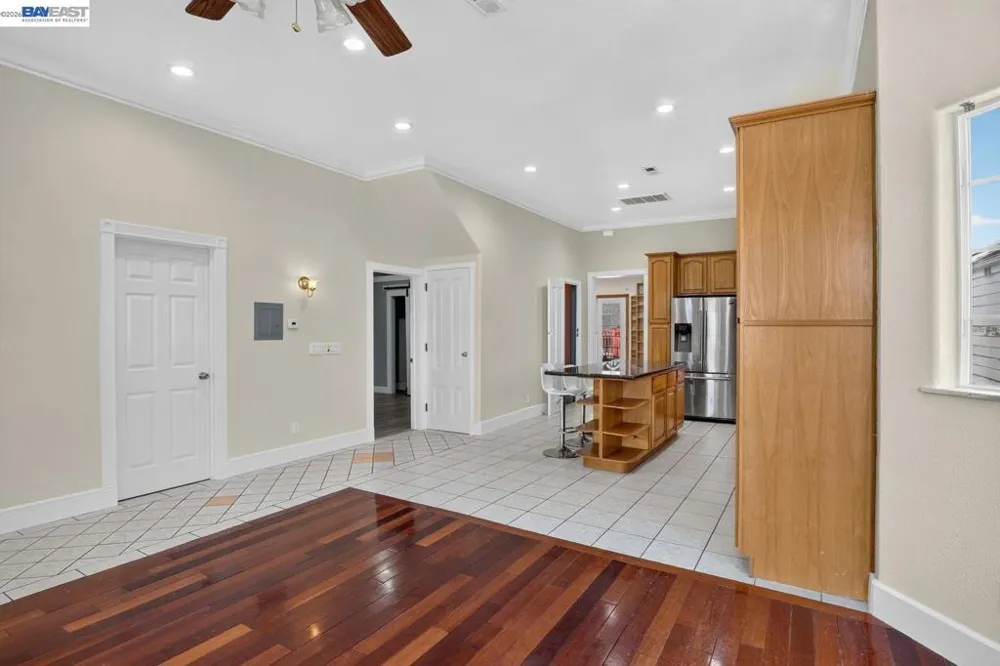 2244 E 20Th St Oakland, CA 94606
