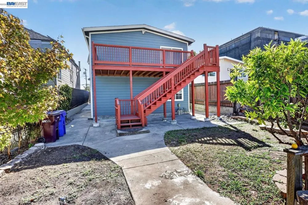 2244 E 20Th St Oakland, CA 94606