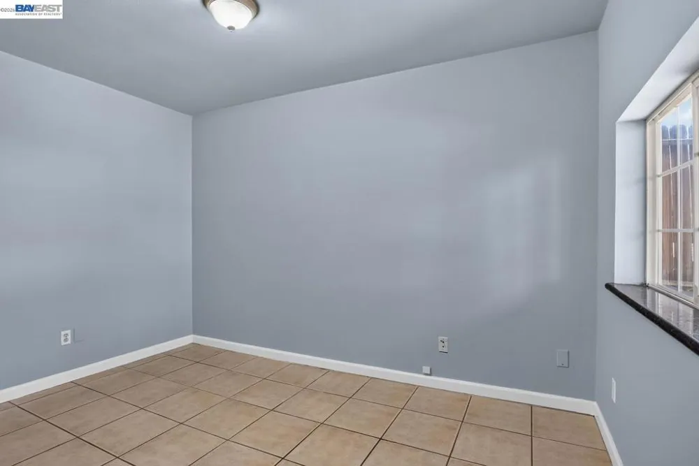 2244 E 20Th St Oakland, CA 94606