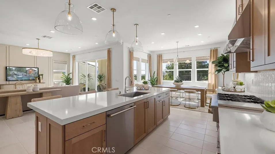 710 Ledgestone Drive Santa Paula, CA 93060