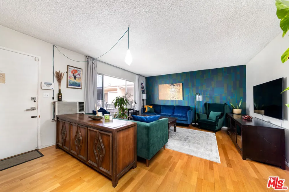 5232 Corteen Place #25 Valley Village, CA 91607