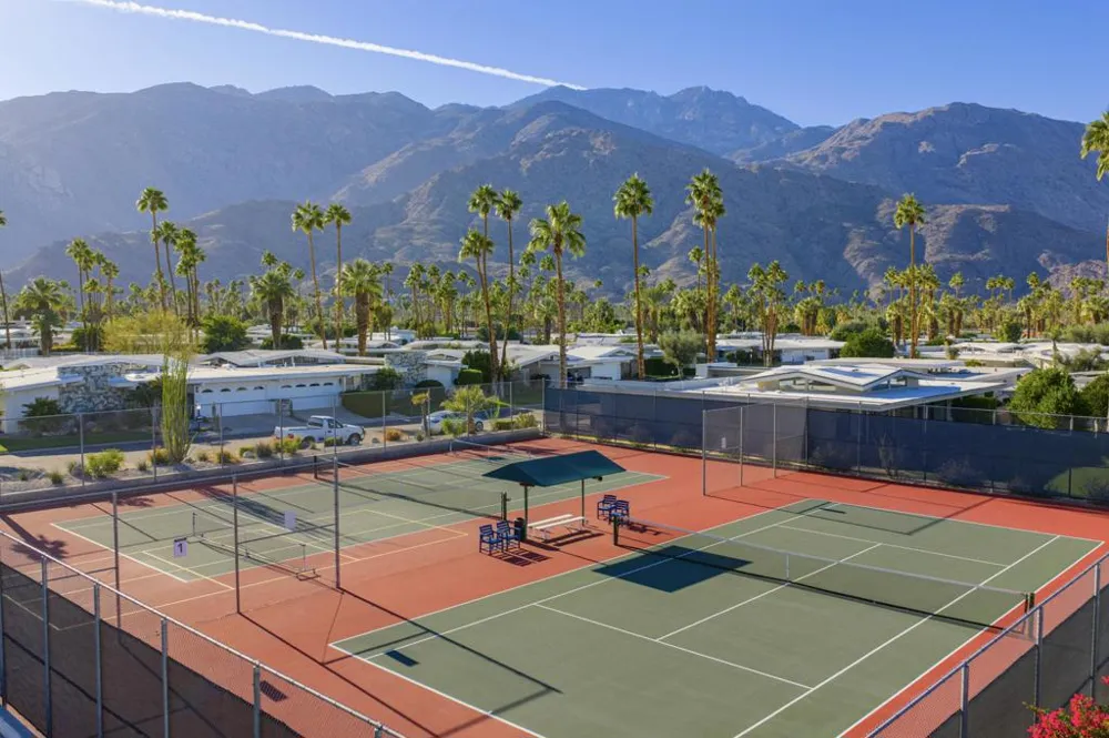 2321 S Madrona Drive Palm Springs, CA 92264