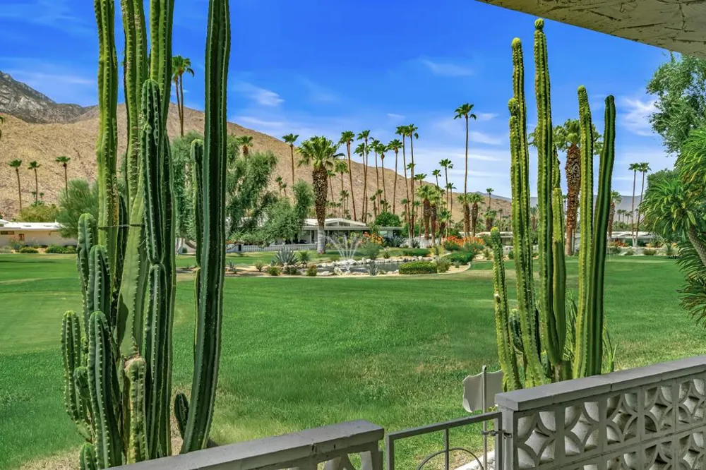 2321 S Madrona Drive Palm Springs, CA 92264