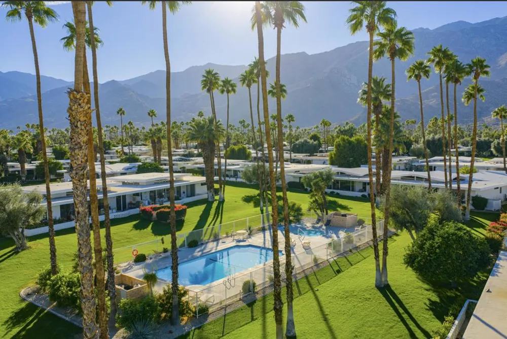 2321 S Madrona Drive Palm Springs, CA 92264