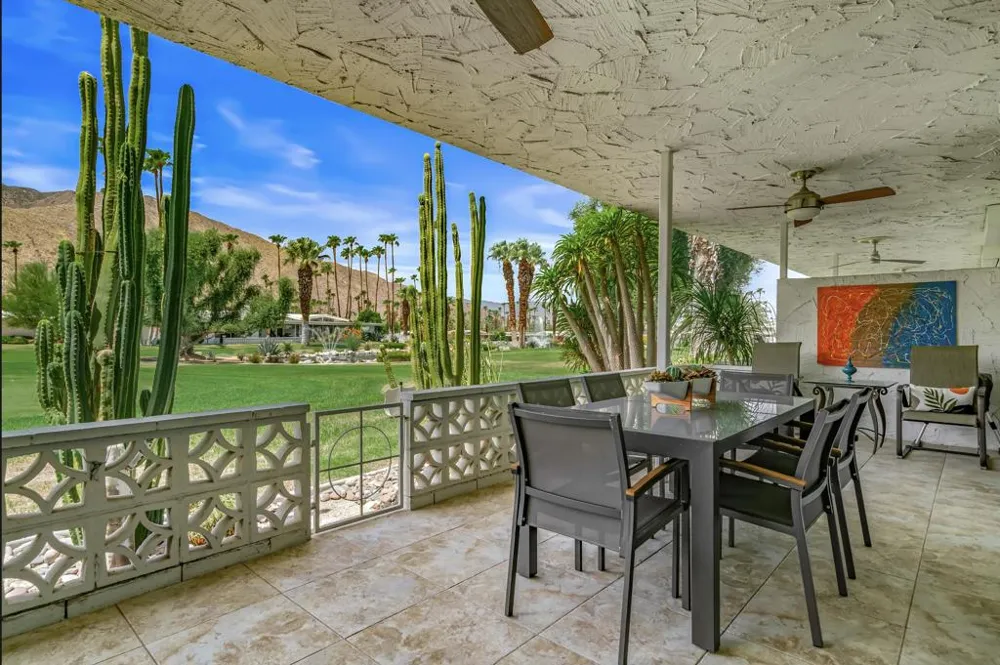 2321 S Madrona Drive Palm Springs, CA 92264