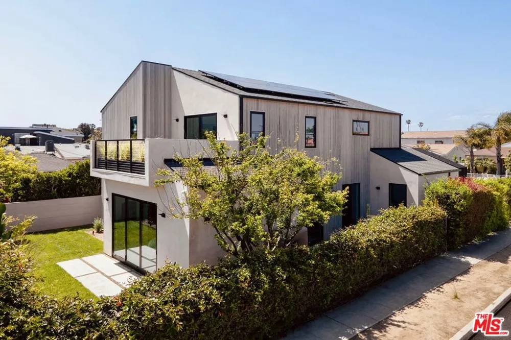 12906 Rubens Avenue Los Angeles, CA 90066