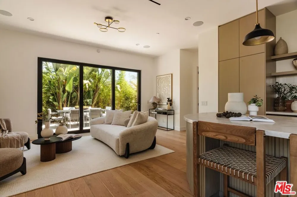 12906 Rubens Avenue Los Angeles, CA 90066
