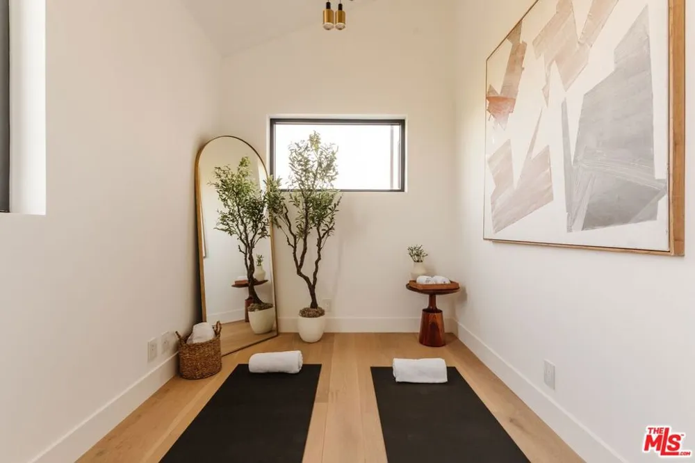 12906 Rubens Avenue Los Angeles, CA 90066