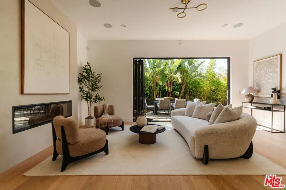 12906 Rubens Avenue Los Angeles, CA 90066