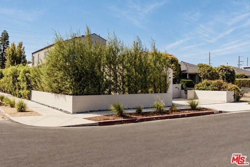 12906 Rubens Avenue Los Angeles, CA 90066