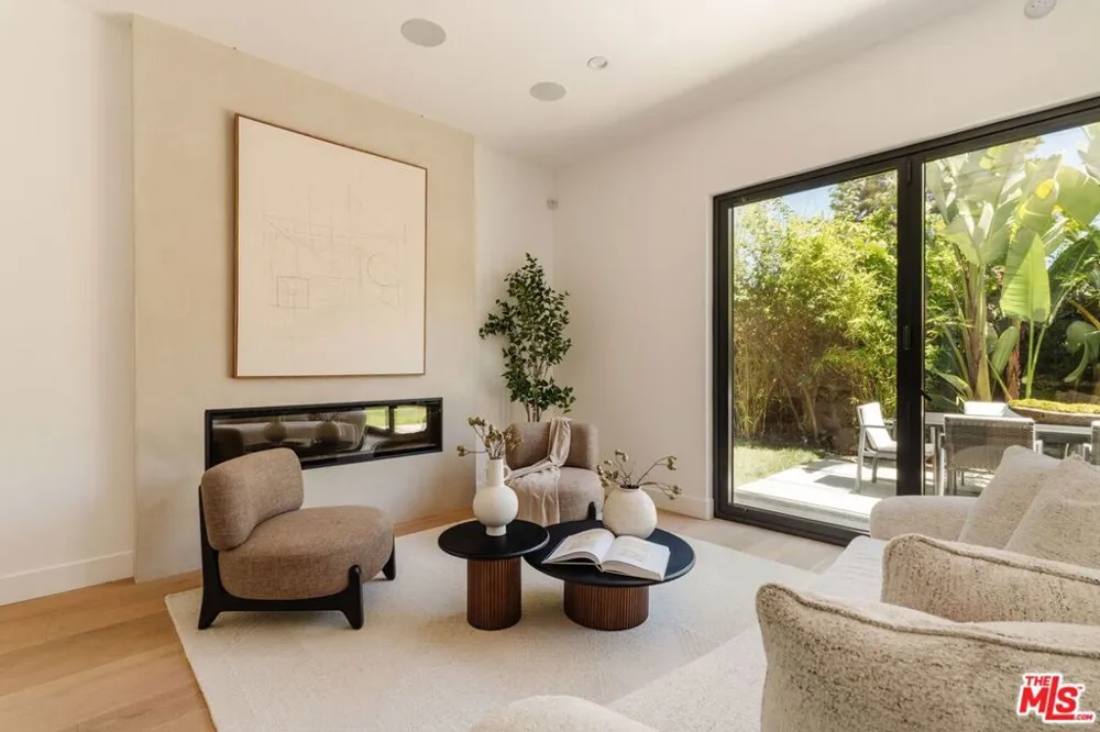 12906 Rubens Avenue Los Angeles, CA 90066
