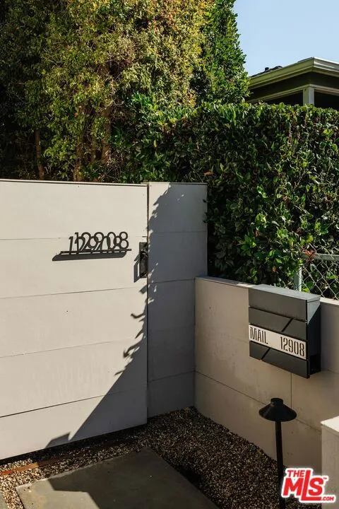 12906 Rubens Avenue Los Angeles, CA 90066